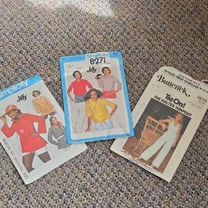 Simplicity Women's Jiffy Pullover Tops Pattern - Red, Tan, Black & White